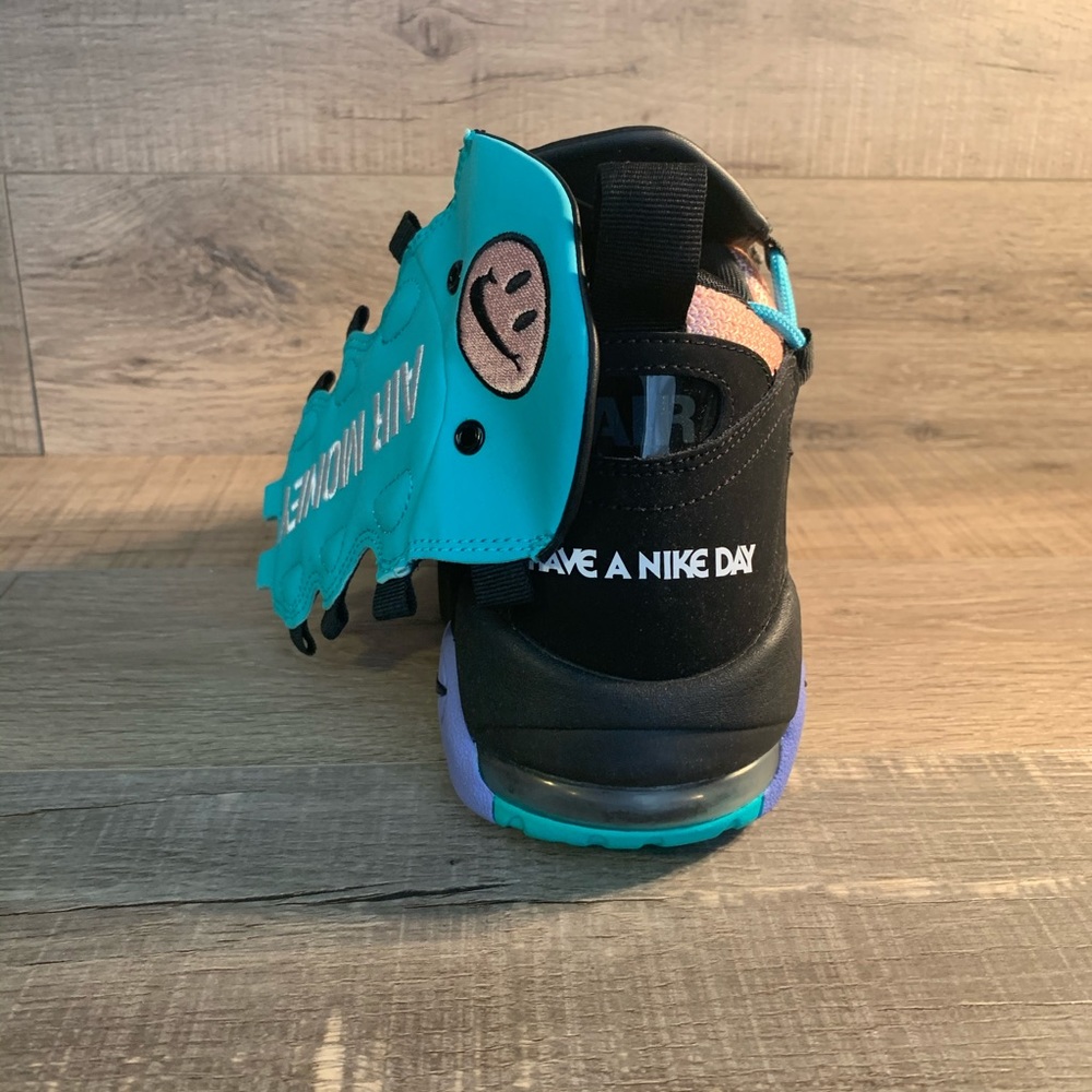 Air More Money ‘Have a Nike Day’ - Picture 3 of 7